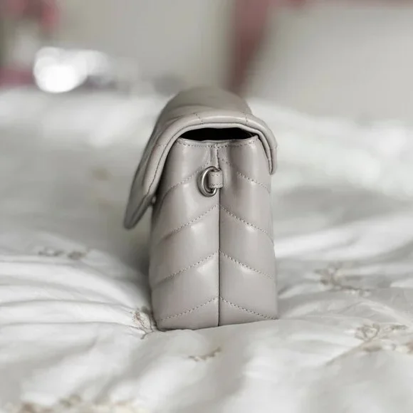 Saint Laurent Toy Monogram Matelasse LouLou Bag - Picture 4 of 16